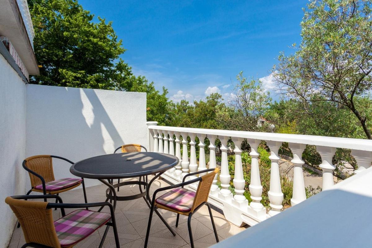 Apartments Magdalena Малинска Экстерьер фото