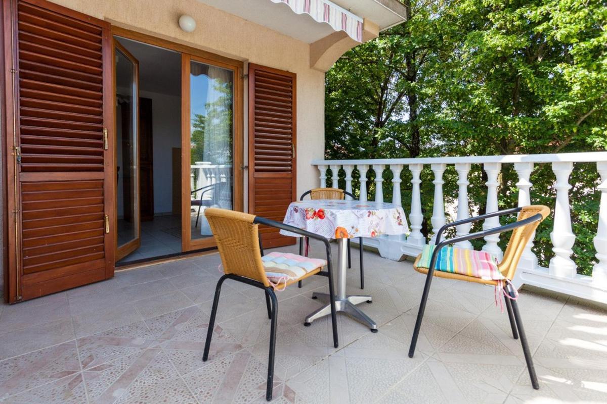 Apartments Magdalena Малинска Экстерьер фото